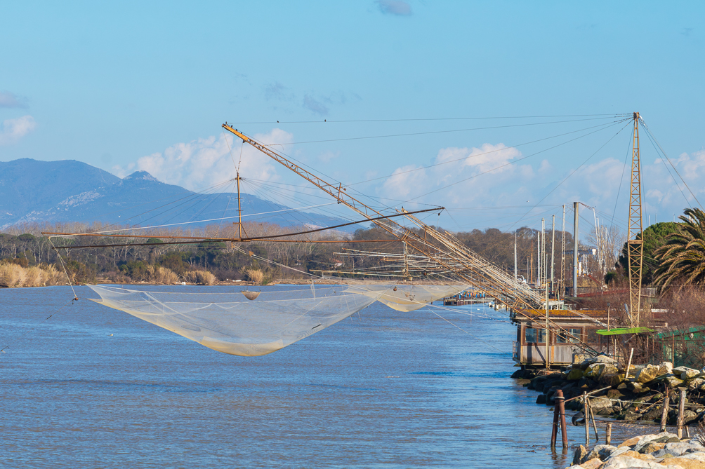 Carrelets de pêche sur l'Arno 