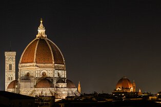 Le Duomo Cathédrale Santa Maria del Fiore de nuit