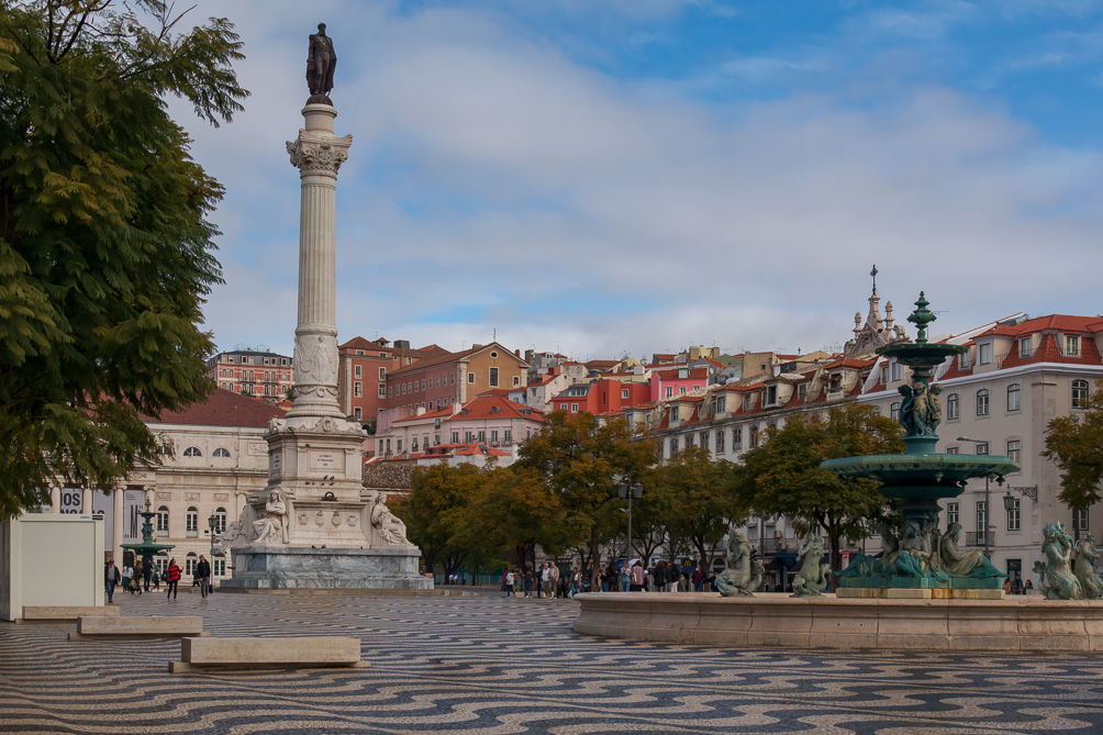 Place Rossio Place Rossio avec la colonne de Dom Pedro IV à Lisbonne