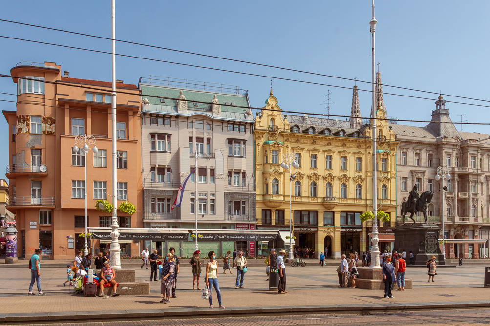 Place Ban Josip Jelačić La place Josip Jelačić est la place centrale de Zagreb