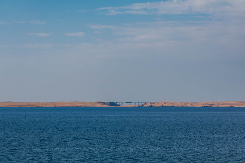 Pont de Pag Le pont de Pag relie l’ île de Pag à la Croatie continentale.