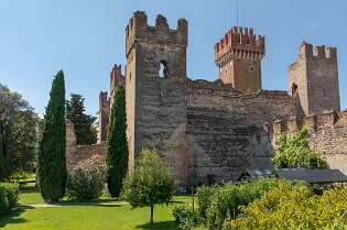 Château de Scaligeri Château de Scaligeri dans Lazise au lac de Garde, Italie