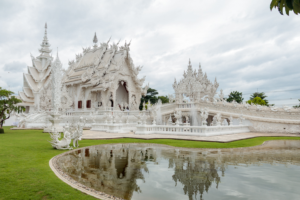 Le Wat Rong Khun Le Wat Rong Khun (Temple blanc) a Chiang Rai