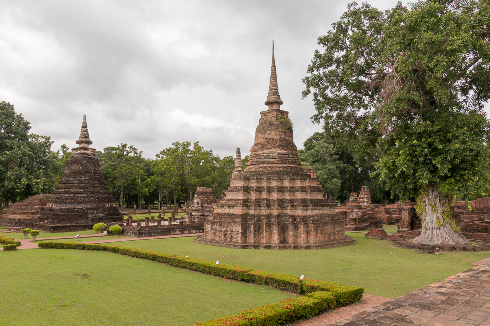 Le temple de Wat Maha That Le temple de Wat Maha That, dans le parc historique de Sukhothai